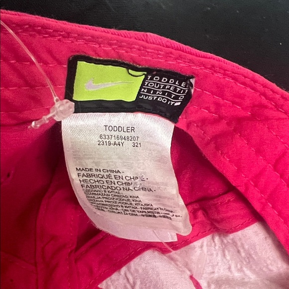 Nike Toddler Signature Fuchsia Baseball Hat Cap with Black Logo - Picture 2 of 9